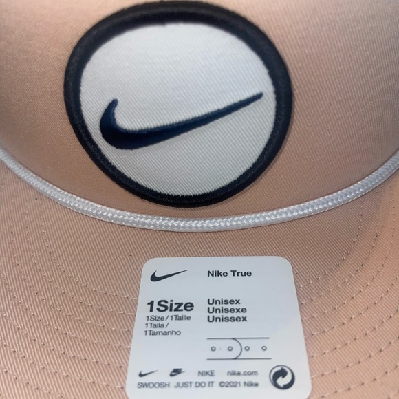 NWT Nike unisex golf SnapBack cap… - Picture 6 of 6